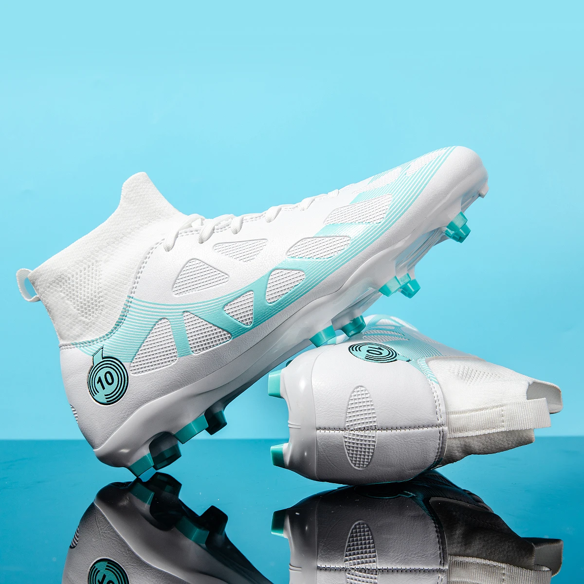 

TF/FG Personalized Fashion Sports Football Shoes Available in Multiple Colors, Comfortable and Breathable Football Training Shoe