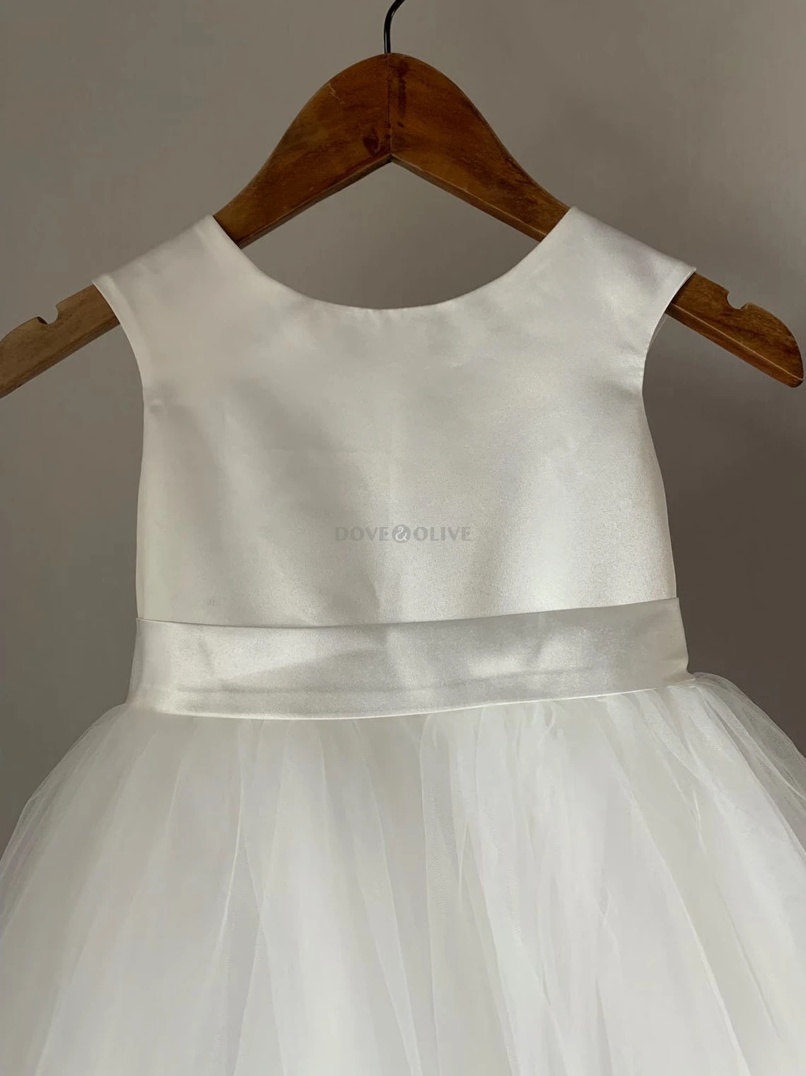 Robes de demoiselle d'honneur avec nœud, longues, longueur au sol, sans manches, en Tulle, robes de mariée pour fêtes, vêtements pour filles, robes de remise de diplôme élégantes