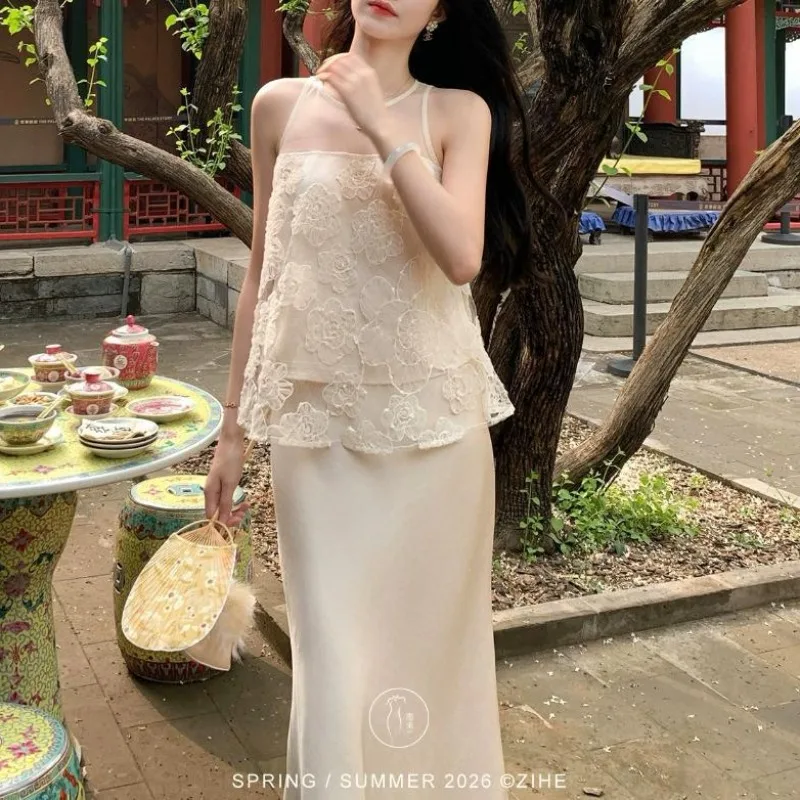 New Chinese-style Artistic and Retro Suit Dress for Women's Spring and Summer, Featuring A Lace Floral Vest Satin Fishtail Skirt