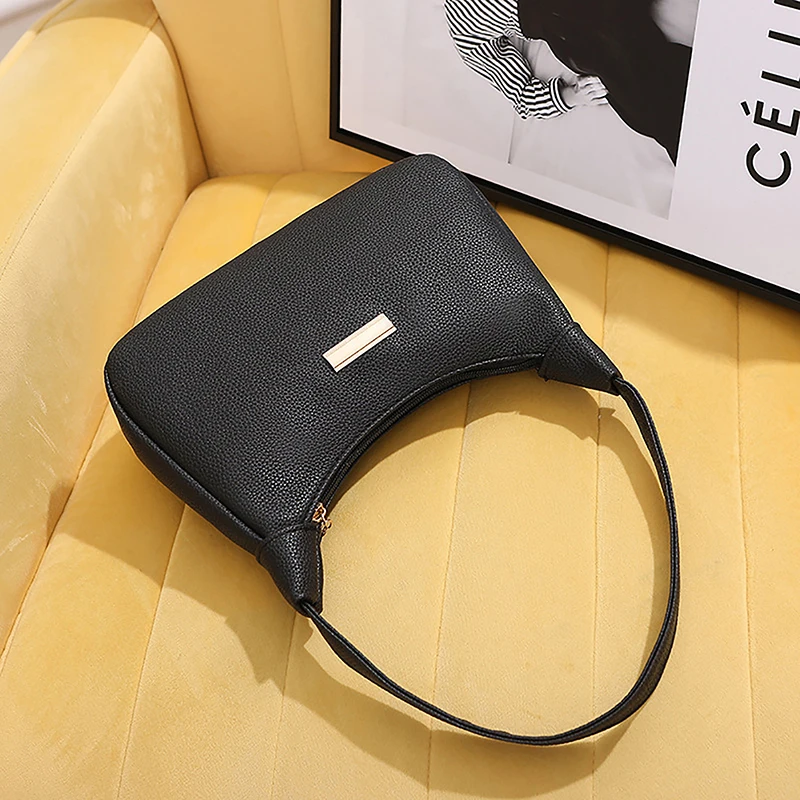 Women Shoulder Bags Winter Leather Underarm Bag Casual Travel Armpit Shopping Pouch Phone Pouch Zipper Female Handbag Clutch