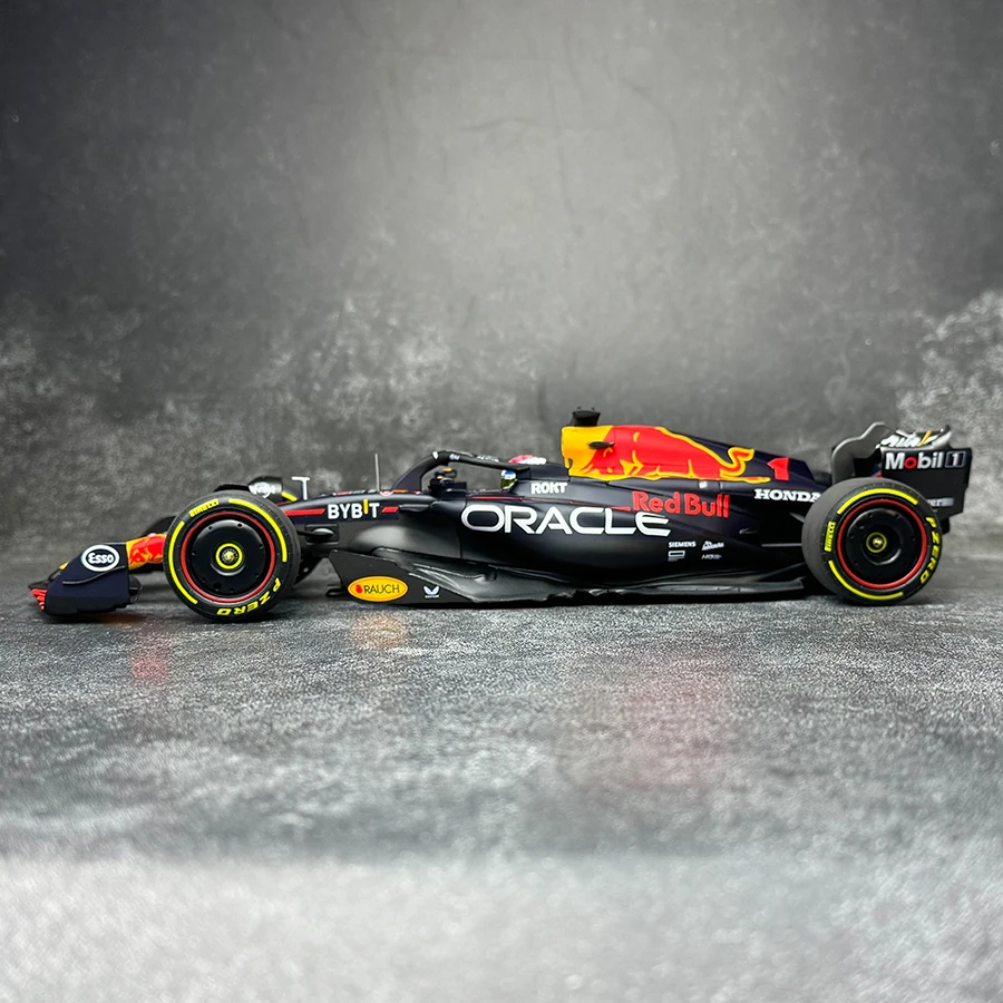 MINICHAMPS 1/18 F1 ORACLE RED BULL RACING RB19 MAX VERSTAPPEN 2ND PLACE SPRINT RACE QATAR GP 2023 Racing car model