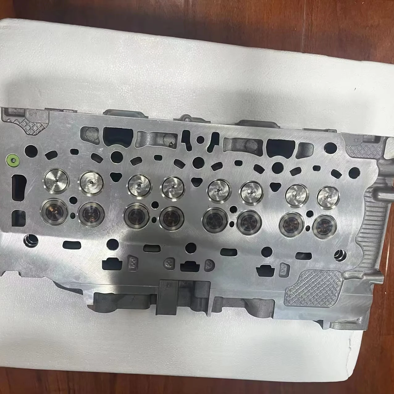 

Cylinder Head 9812313410 Half Assembly For PEUGEOT CITROEN OPEL FORD