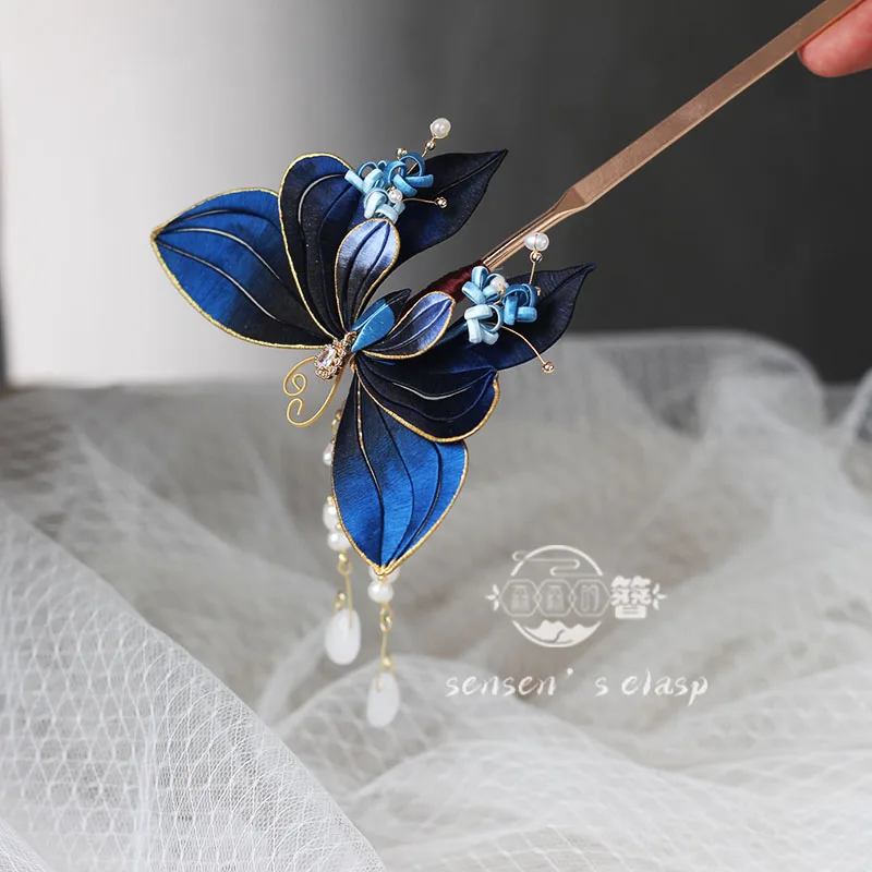 peineta-para-el-cabello-con-flores-envueltas-en-seda-azul-oscuro-de-la-coleccion-original-de-yueji-un-patrimonio-inmaterial-elegante-accesorio-para-el-cabello-de-estilo-hanfu-chino