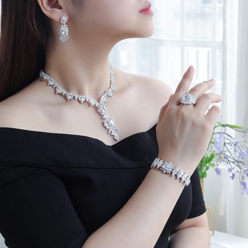 2024 Popular 4-piece Bridal Wedding Jewelry Set Women's Wedding Accessories Water Droplet Jewelry Set Necklace and Earring Set