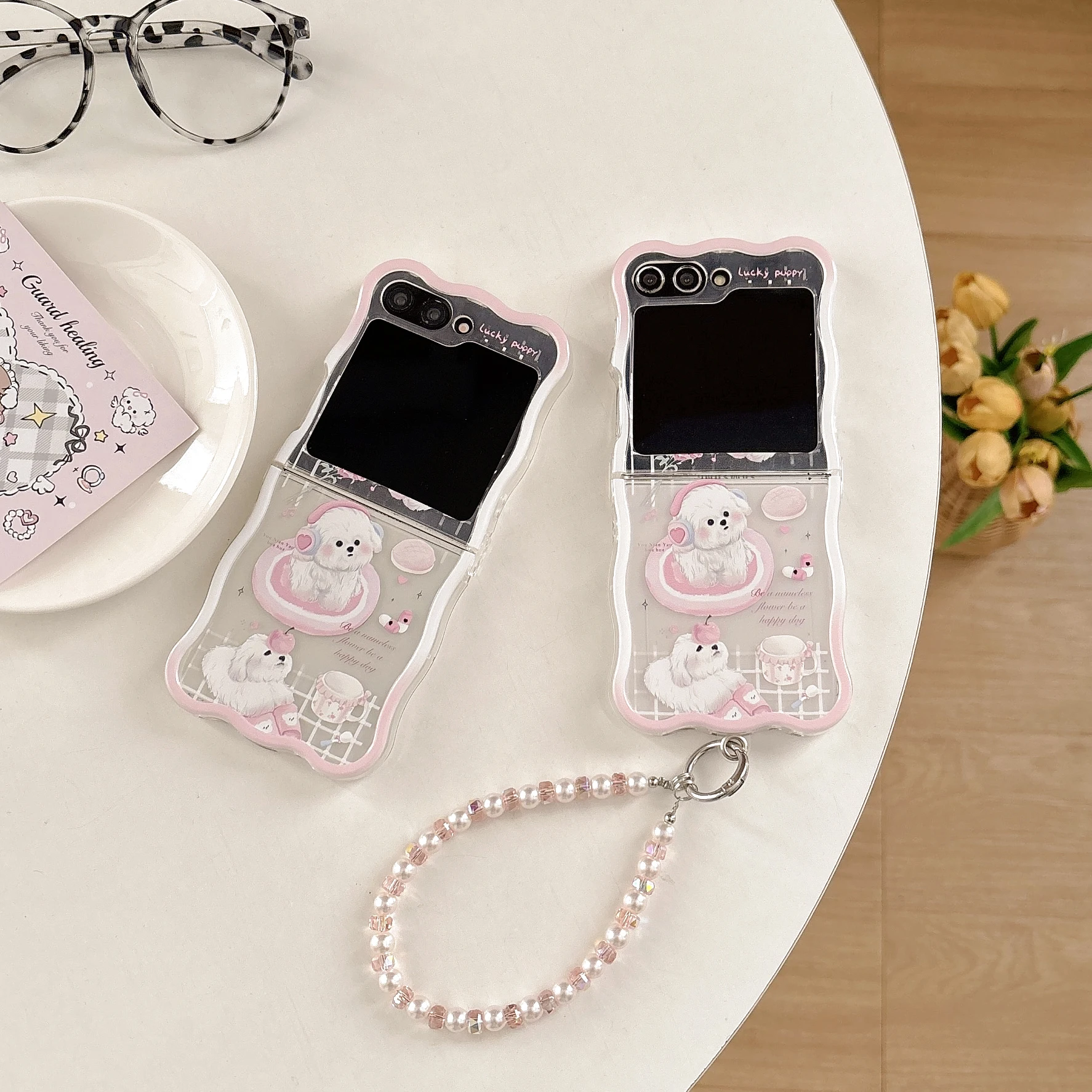 

Fun Dog Listening Music Folding Case for Samsung Galaxy Z Flip4 5 6 3 Pearl Bracelet Wave Shockproof Phone Case