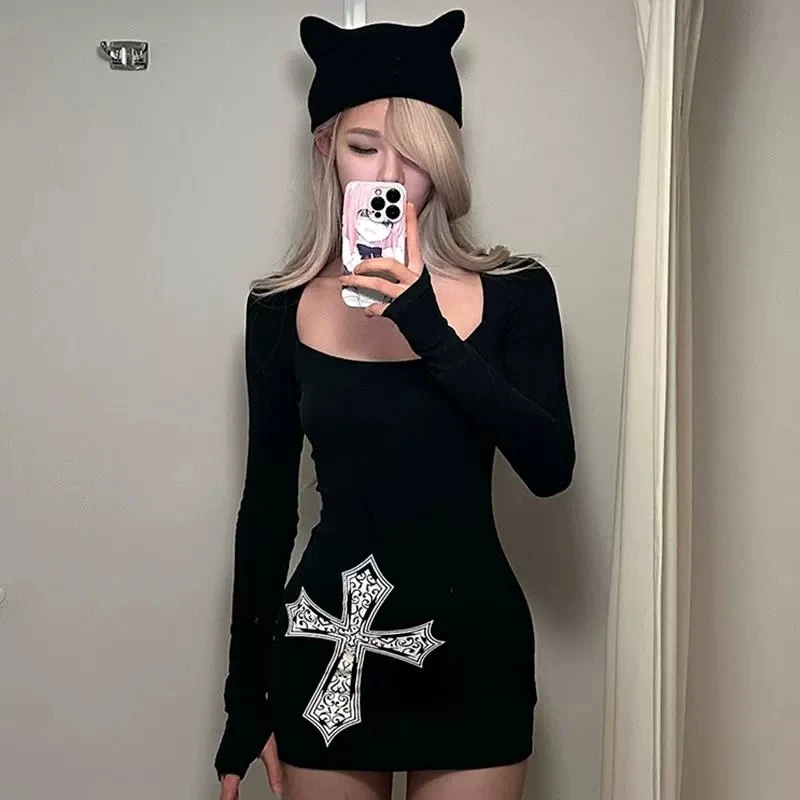 

Black Cross Print Square Collar Long Sleeve T-Shirt Women's Spring New Style Slim Fit Inner Wear Design Sensation Top