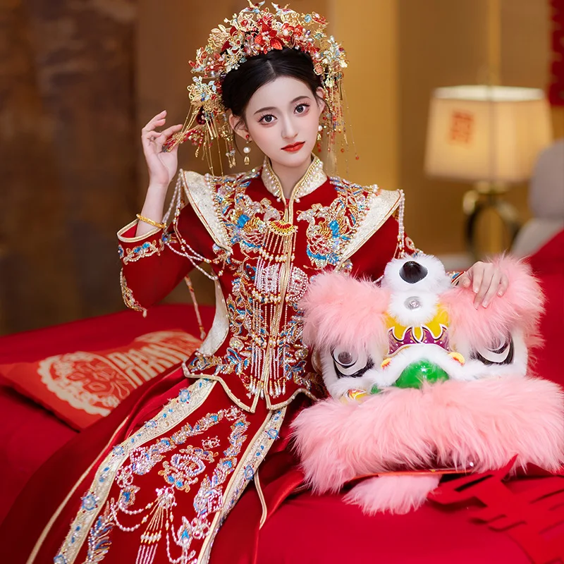 فستان Xiuhe المخملي 2025 فستان الزفاف الصيني الجديد Xiuhe فستان الزفاف حجم كبير الراقية تشيباو #3