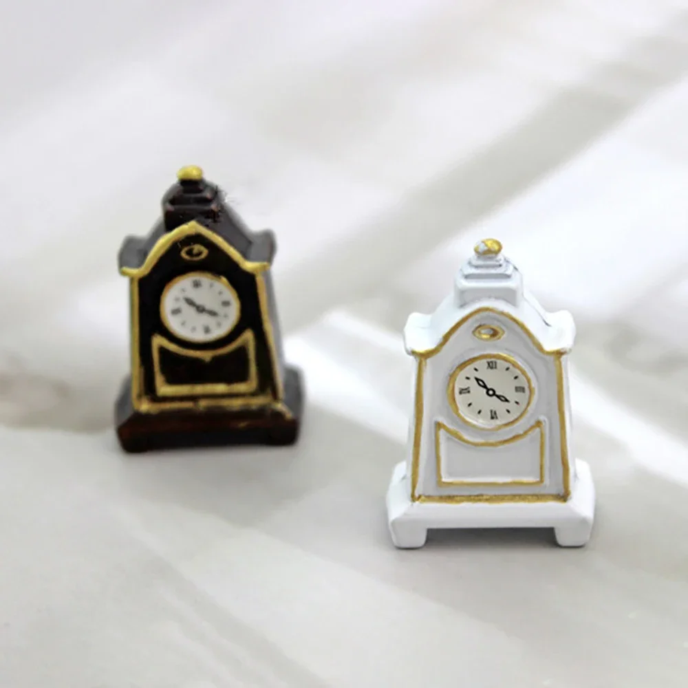 1/12 rumah boneka miniatur logam putih Jam Pendulum simulasi jam dinding Model mainan untuk dekorasi Mini rumah boneka aksesoris