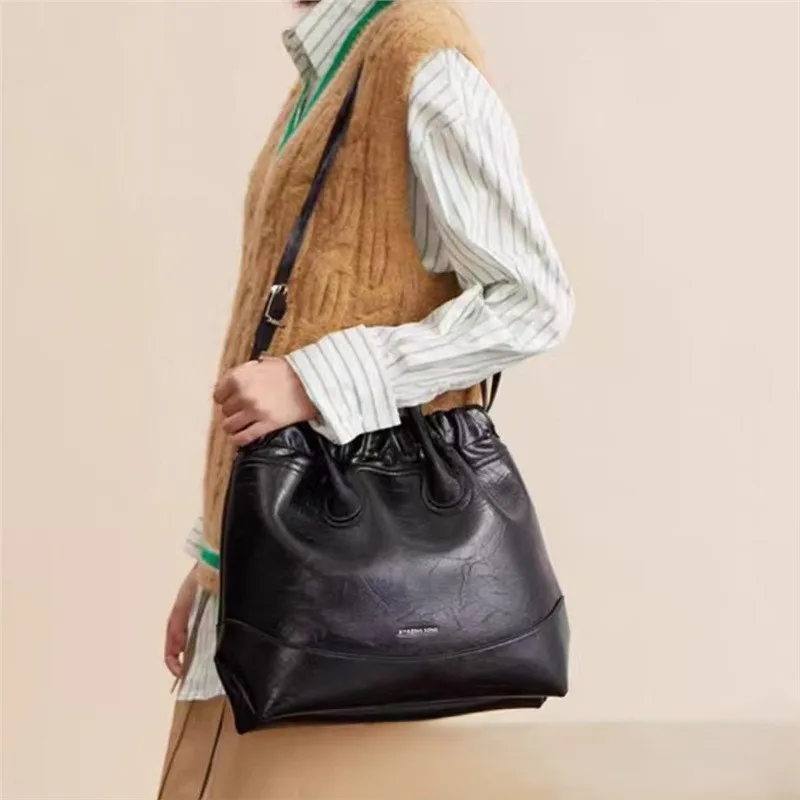 

Amazing SongGenuine Leather Commuter Bag for Women - Multiway Tote, Crossbody & Shoulder Strap