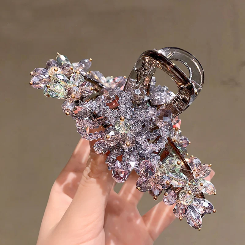 女性用、手作りのビーズとクリスタルで作られた花のヘアクリップ、ラインストーンの装飾が施された大ぶりの花柄ヘアクリップ、パーティー用のヘアアクセサリー。