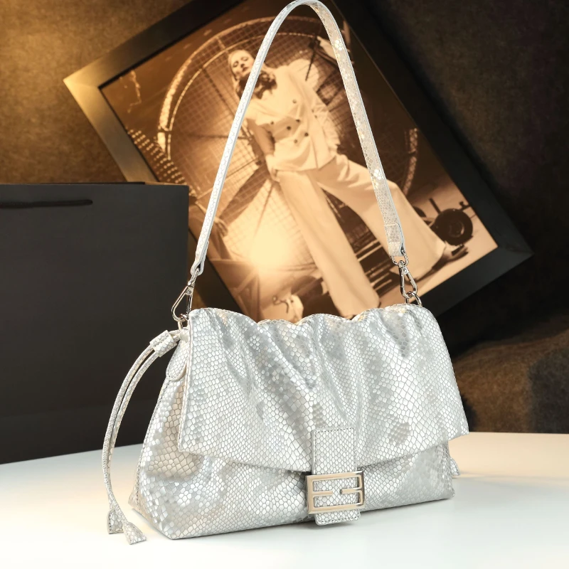 

2026 New Fashion Pattern Atmosphere High-end Shoulder Bag Light Luxury Versatile Underarm Bags Genuine Leather Women Mom Pack