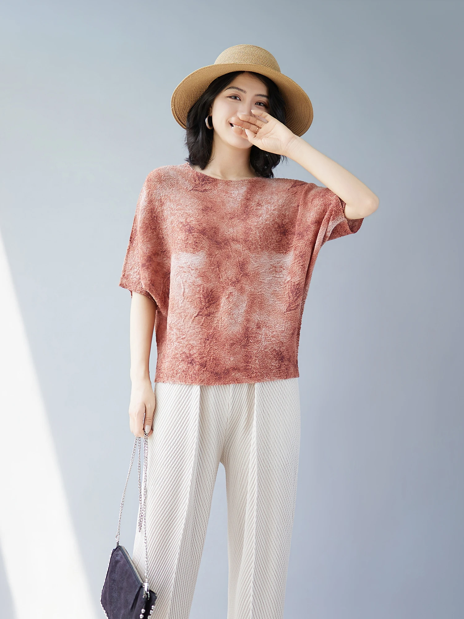 Loose Fit Gradient Color Short Sleeve Women's T-shirt Thin Batwing Sleeve Comfortable Breathable Ultra Light No Ironing Needed