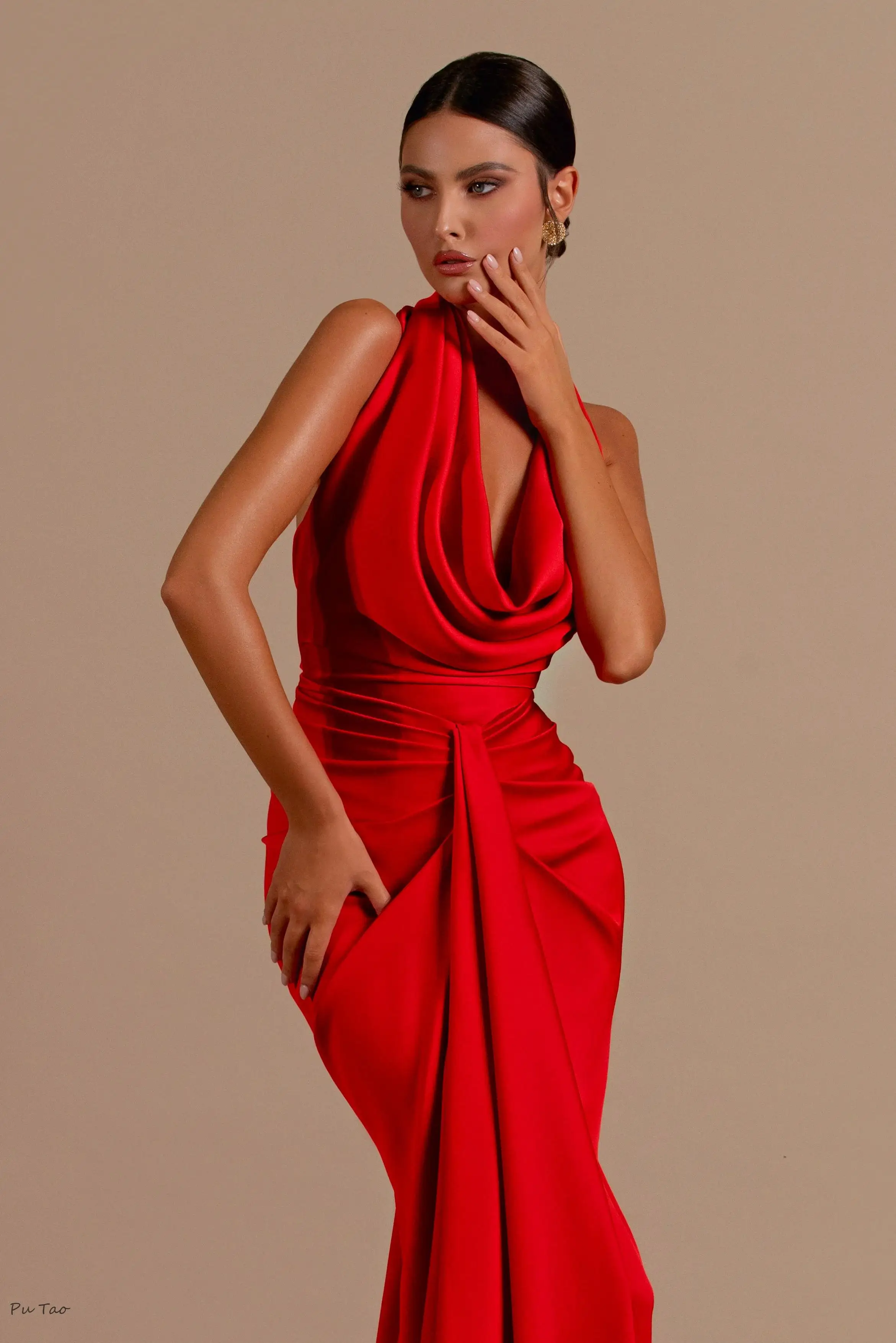 PuTao Red Christmas Cocktail Party Dress For Women Sexy Halter V Neck Sleeveless Draped Maxi Long Gown Red Satin Female Clothing