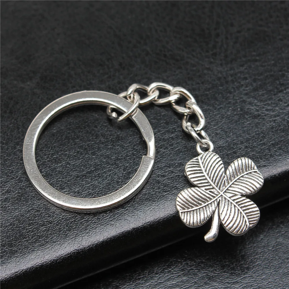 Keychain Holder Souvenirs Gift Vintage Handmade Antique Silver Color 20x18mm Four Leaf Clover Pendant Keyring