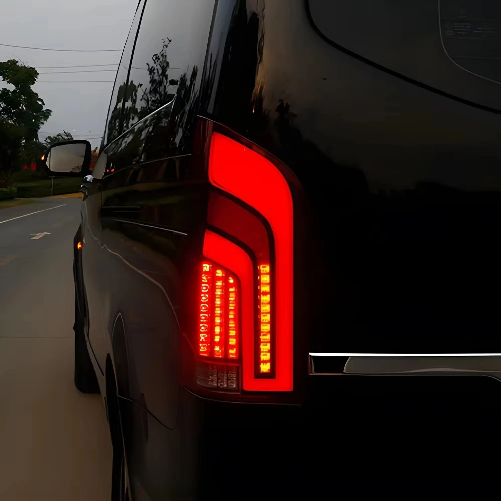 V220D V250 V260 V300 W447 2016-2023 100W Dynamic Tail Light Automotive Light Emitting Diode Upgraded Tail Light Assembly