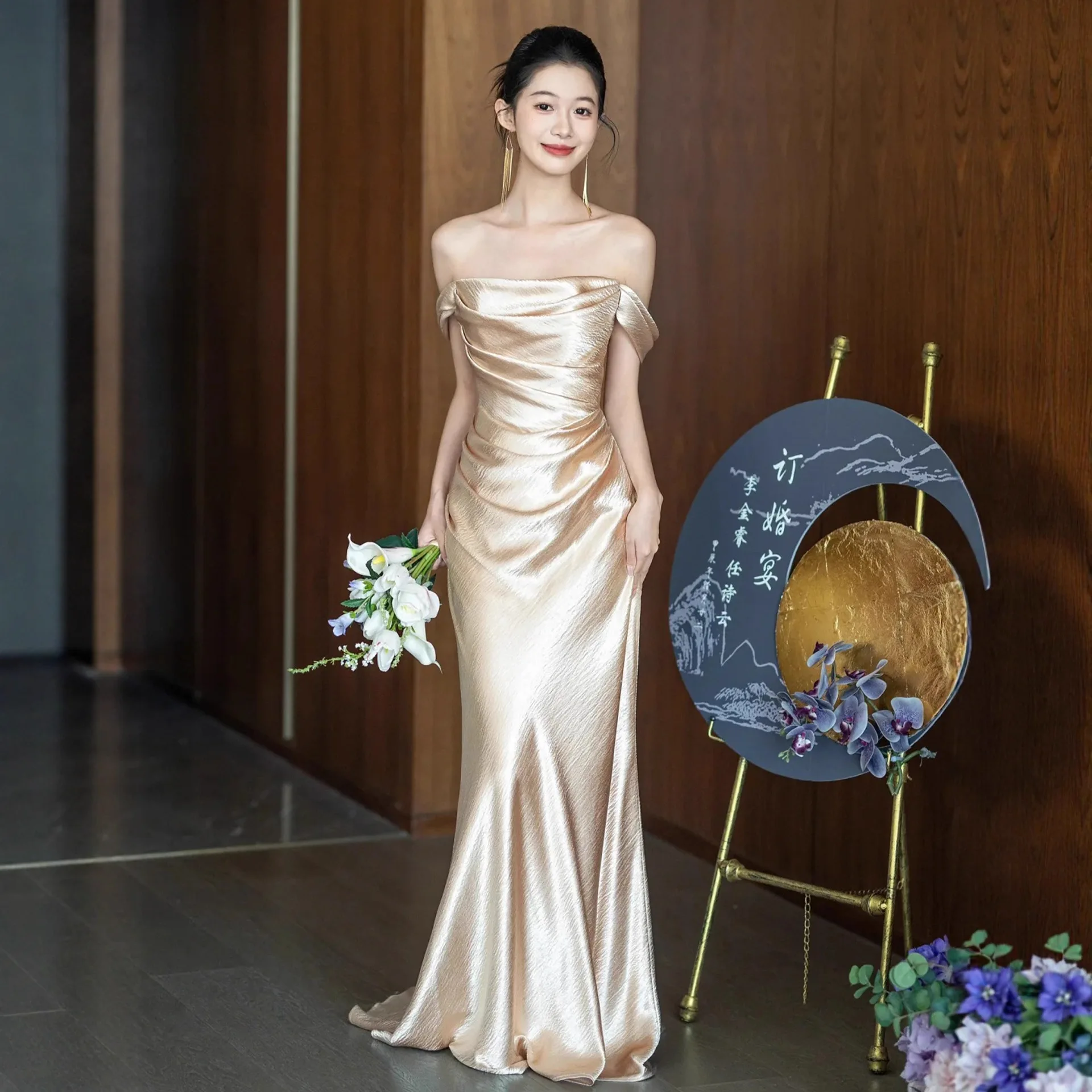

Toast Dress Champagne Tube Top High-Grade Light Luxury Minority Engagement Wedding Morning Gowns Banquet Host Evening Dress