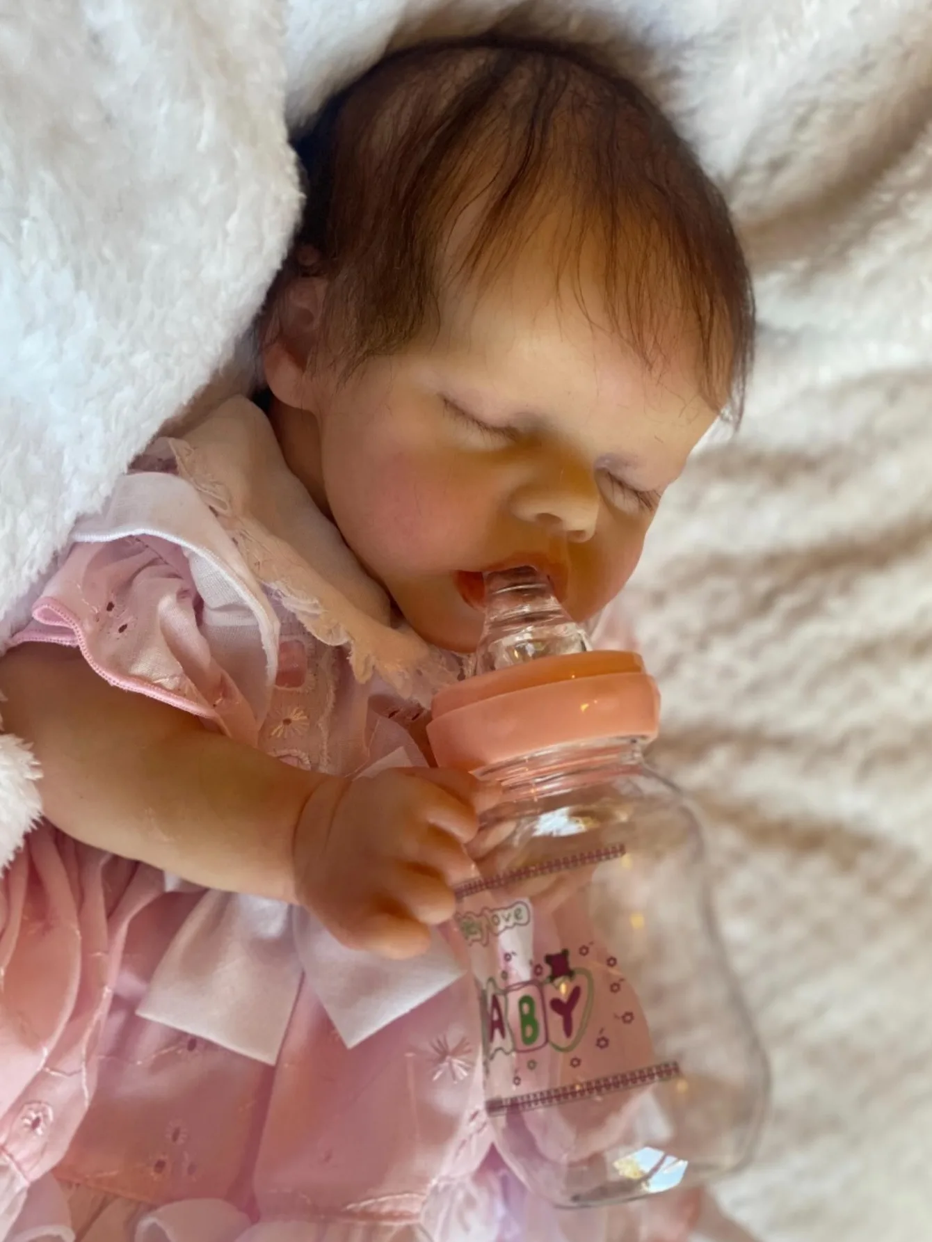 18 นิ้วซิลิโคนฝาแฝดสาวสัมผัสนุ่มตุ๊กตาเด็กทารก Reborn Bebe Reborn ด้วยผมที่ราก (เสื้อผ้าสุ่ม)