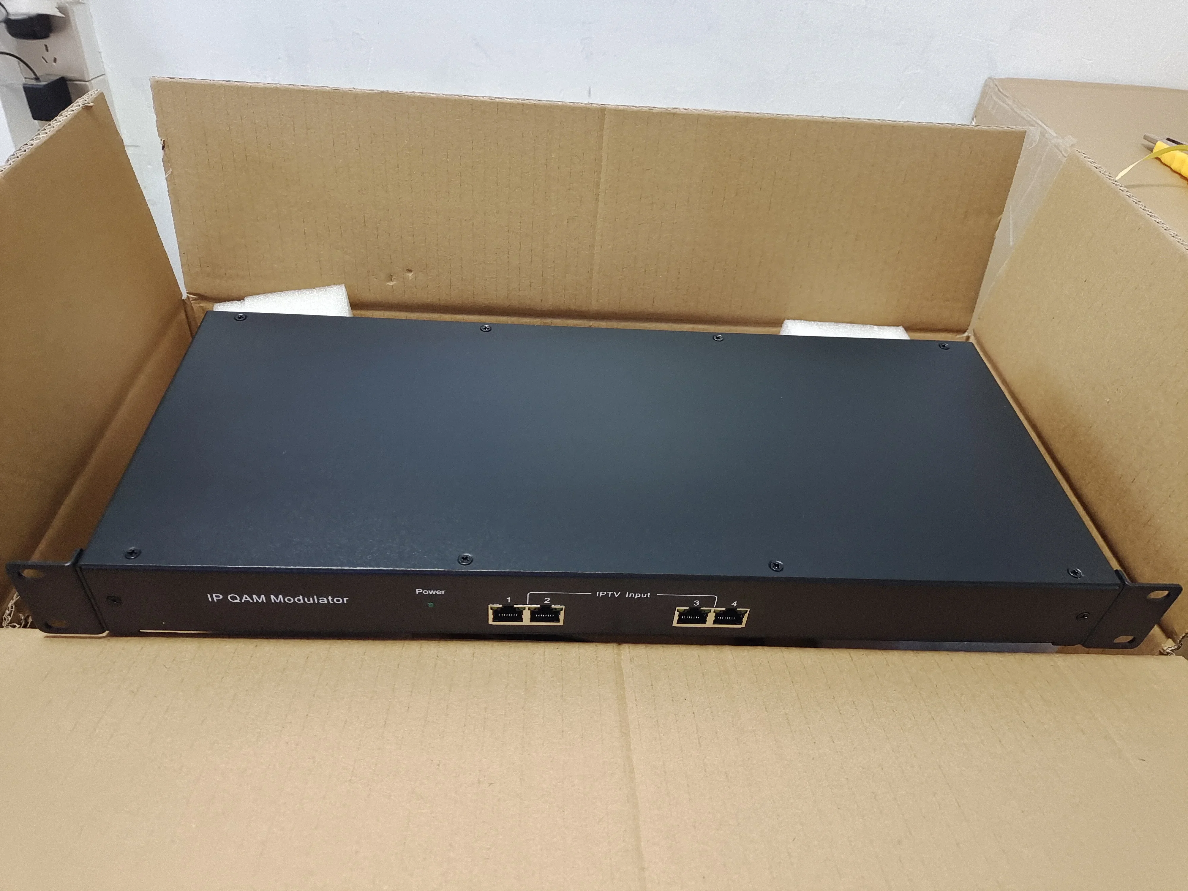 Hot Selling Low Price 3344C 4 in 1 Ip to Qam DVBC DVBT DTMB Digital Catv Modulator