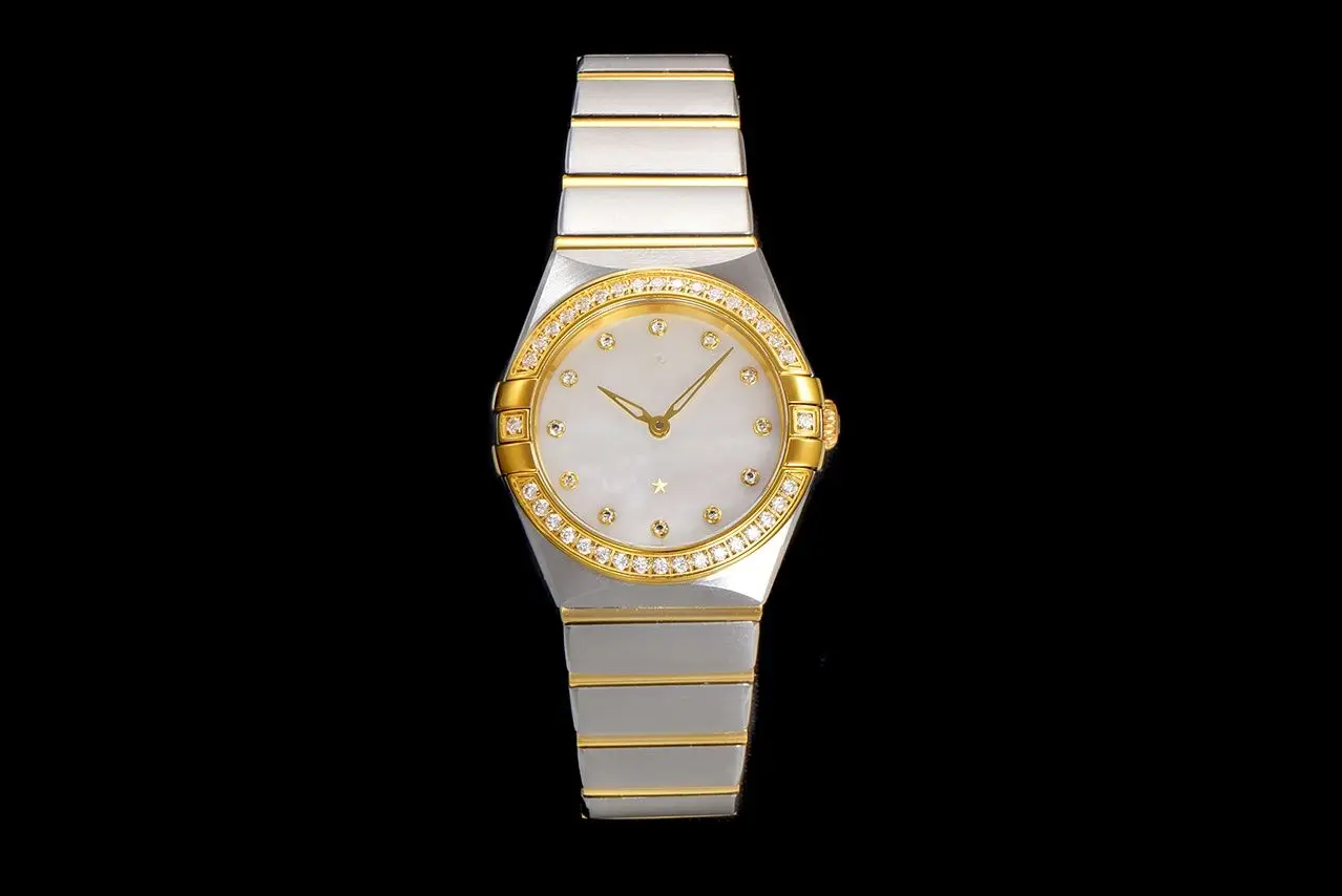 

Women's quartz watch, gold dial and strap, elegant and stylish evening watch