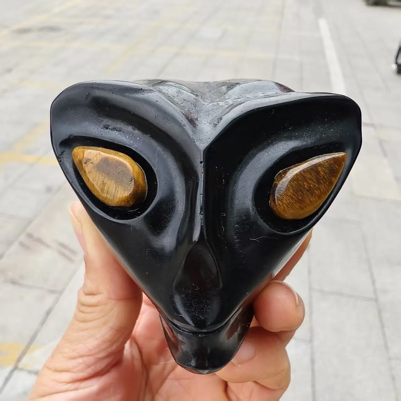 

Натуральный обсидиановый череп инопланетянина, резной череп из кварцевого обсидиана, целебный минерал