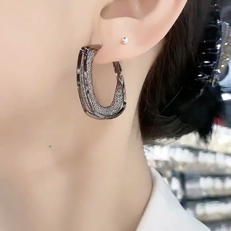 2024 Fashion Black Square Mesh Zircon Hoop Earrings for Women New Trendy Temperament Girls Party Jewelry Premium Birthday Gifts