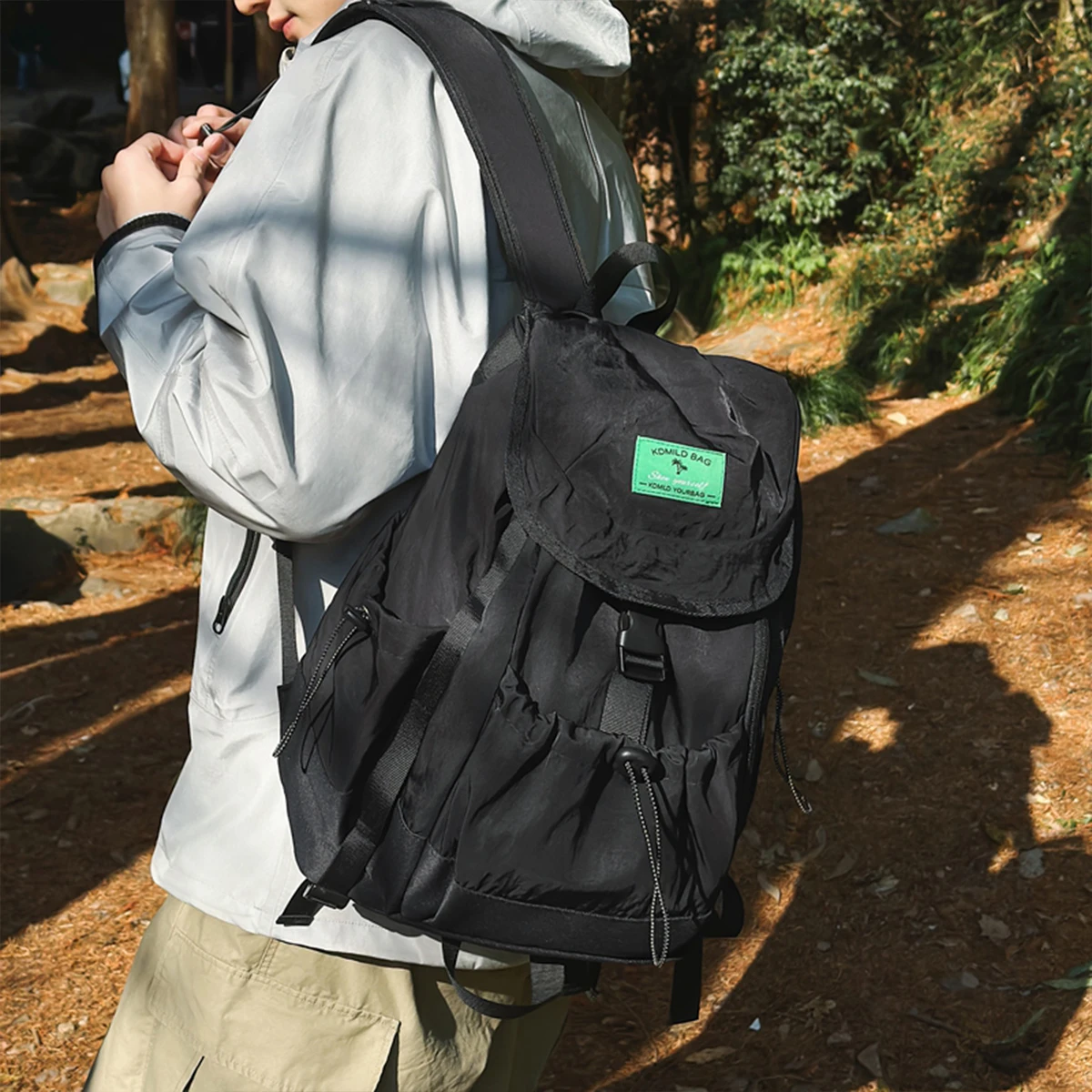 حقيبة ظهر رياضية كاجوال برباط خفيفة الوزن من النايلون وأشرطة قابلة للتعديل وحشوة قابلة للتنفس لحقيبة أمتعة السفر في الهواء الطلق