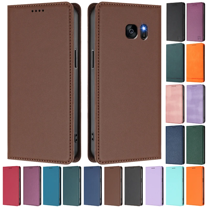 ME05 Clamshell Leat… - image