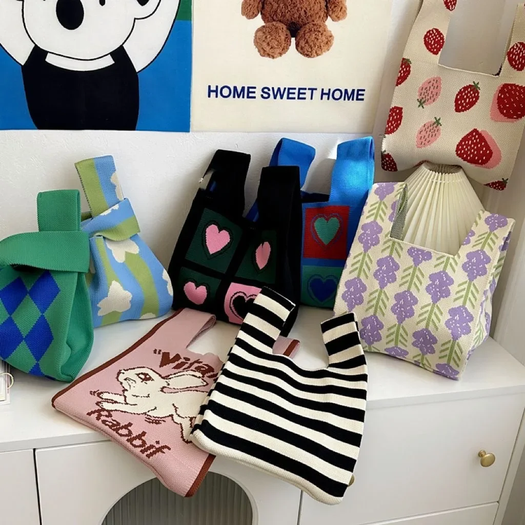 Student Reusable Shoulder Bag Women Handmade Knitted Small Handbag Casual Wrist Bag Versatile Shopper Mini Tote Bag Daily Use