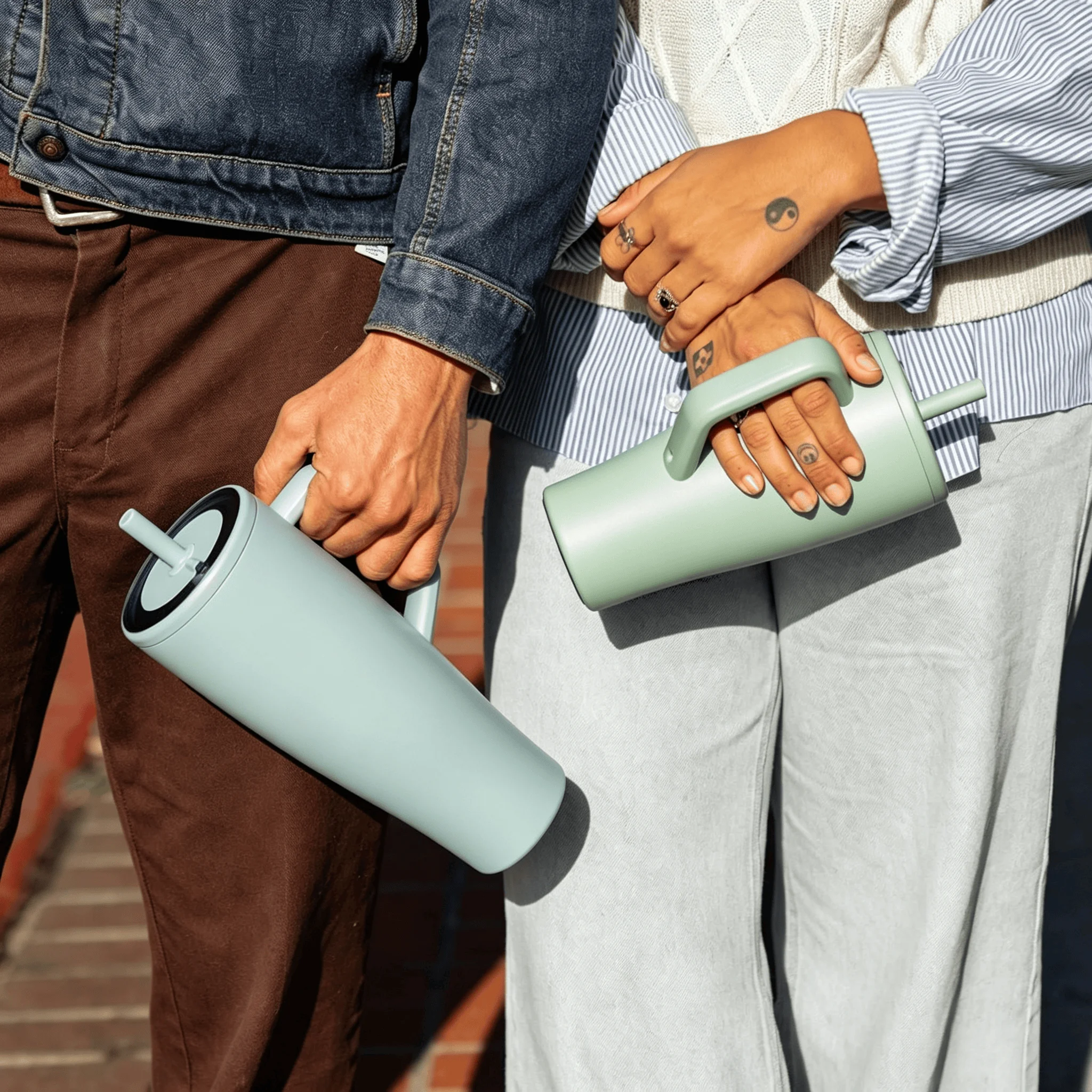 40 oz Brümate Insulated Tumbler with Handle & Straw Lid, Double‑Wall Vacuum Stainless Steel Travel Mug, Leak‑Proof Large Water Cup for Car, Home, Office & Outdoor