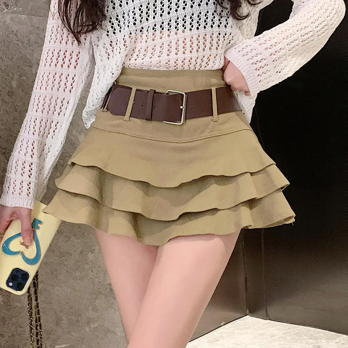 Y2K Low Rise Rock Teen-Girl Tiered Ruffle Minirock mit Gürtel Kurzer Skort Minirock Damen E-Girl 90er Jahre Outfit