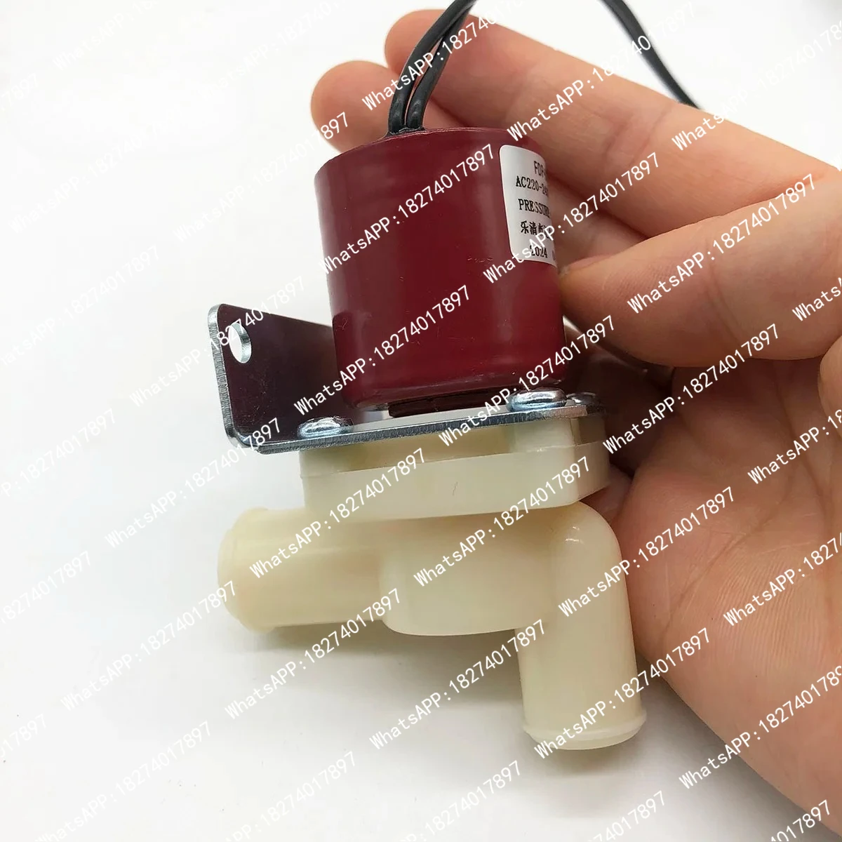 Cleaning Machine Parts DC24V Universal Solenoid Valve Drainage Valve For Driving Cleaning Machine