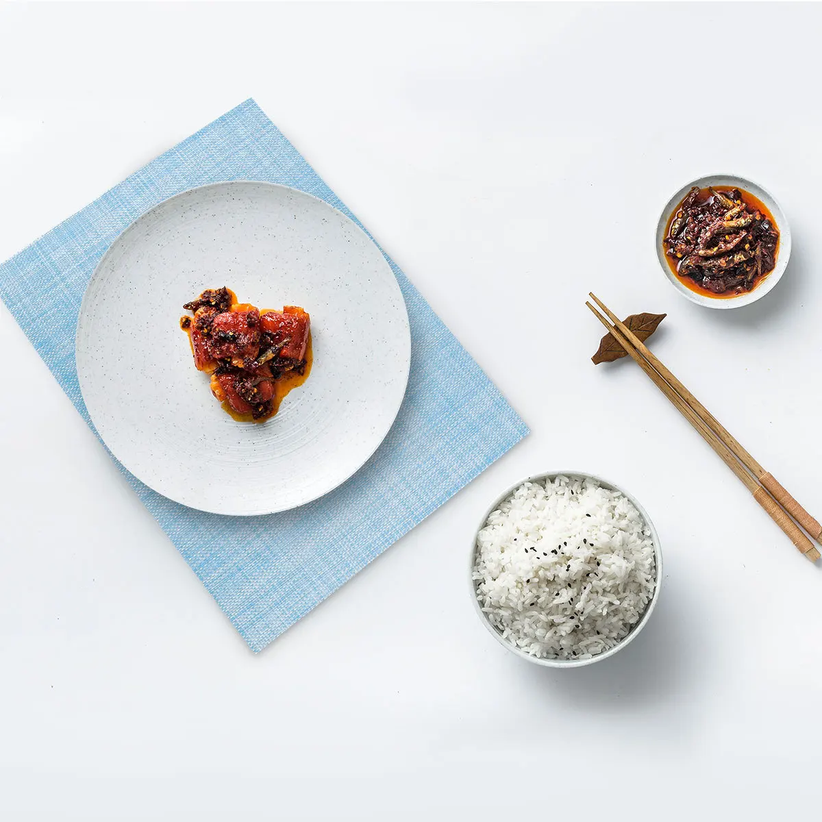 6Pcs Skid Resistance Heat Insulated PVC Table Mats Solid Color Placemat for Home Restaurant Hotel 30x45cm Sky Blue Rectangle