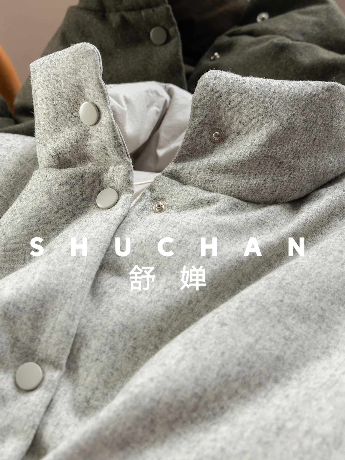 Luz de luxo parquet fio lã gola alta 90 ganso para baixo colete h feminino 25i8 casaco feminino