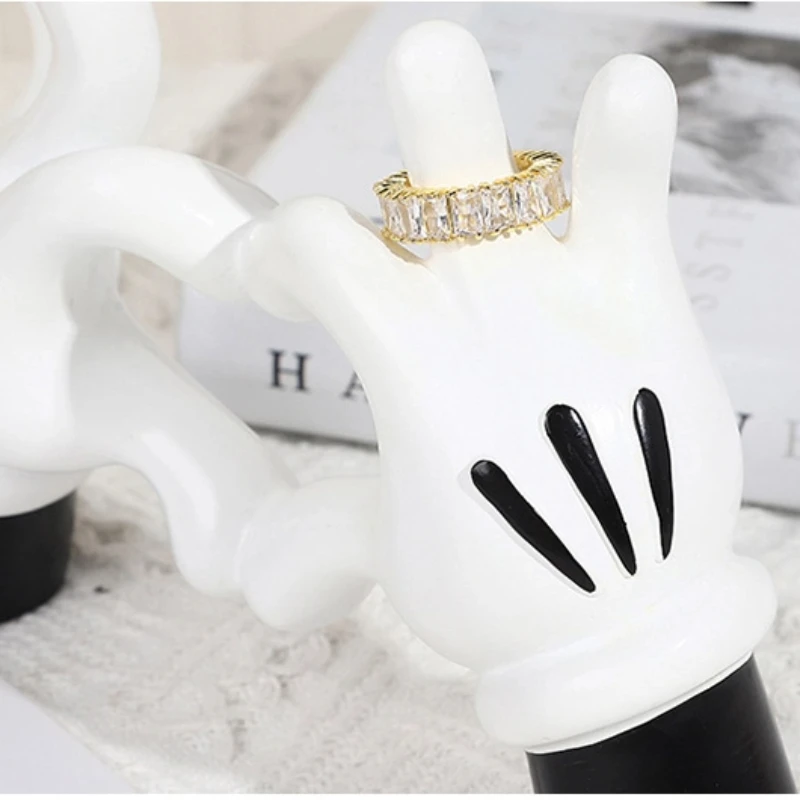 Mickey Bixin Creative Desktop Decoration Environmentally Friendly Resin Anime Cartoon Cute Room Decoration Wedding Decoration