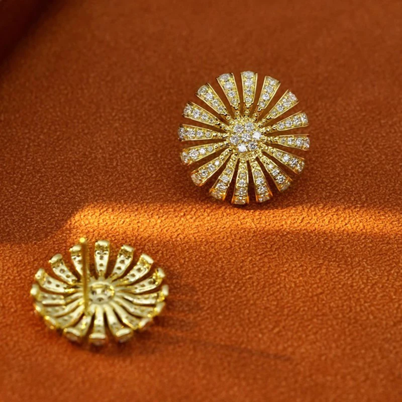 Huitan Graceful Gold Color Flower Earrings Lady Shiny Zirconia Jewelry for Engagement Aesthetic Ear Stud Accessories for Wedding