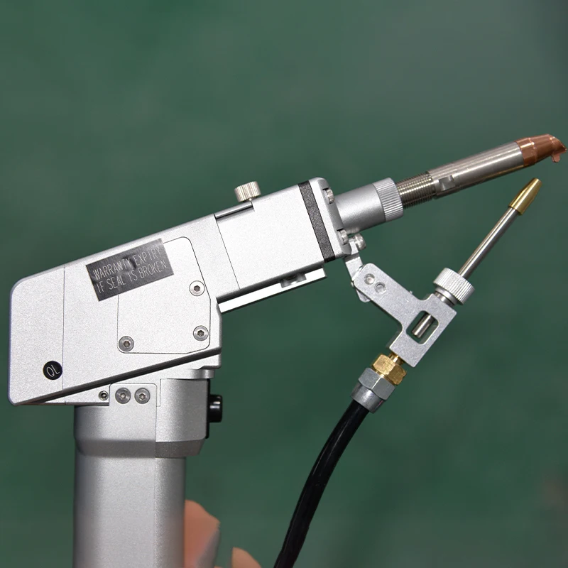 China 3000W Welding, Cleaning, Cutting 4-In-1 Laser Welding Hine For Metal Steel.