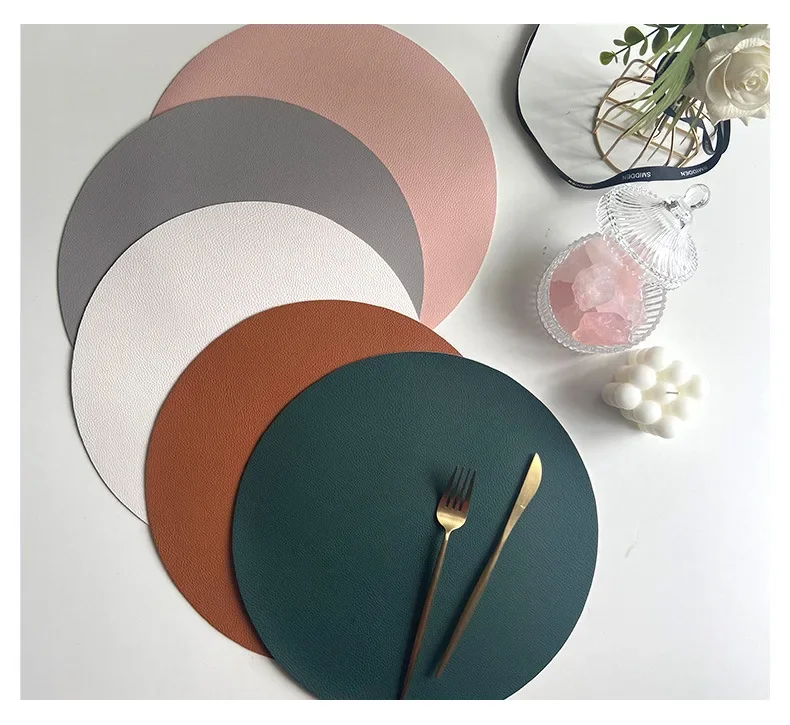

Round PU Leather Placemats and Coaster Set Insulation Mat Oil-Proof Waterproof two-sided Place Mats for Kitchen Coffee Shops
