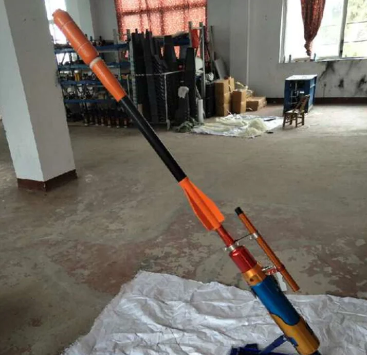 Long-distance life-saving thrower, pneumatic thrower