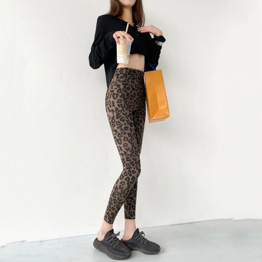 Hip Lifting Leopard Print Leggings High Elasticity Breathable Leopard Yoga Pants High Waist Khaki Shark Pants Sports