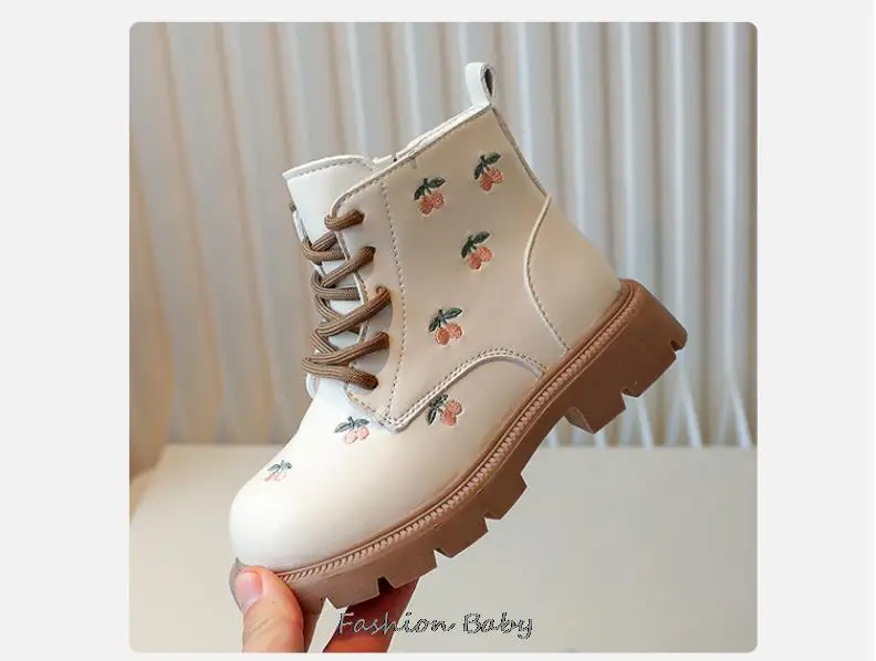 Autumn/Winter New Little Girl Embroidered Short Boot Side Zipper Non-slip Simple Princess Shoes Children\'s Fashion Casual Boots