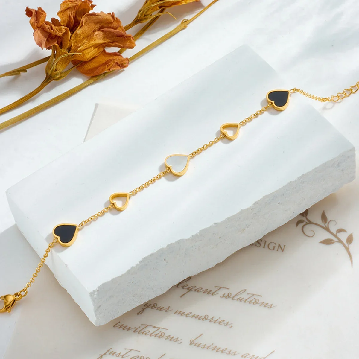 Black & White Enamel Heart Bracelet — product information 4
