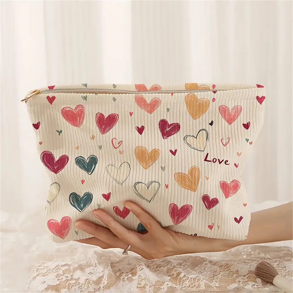 

Women's Bag Hand-painted Letter Color Heart Print Corduroy Zipper Storage Bag Lightweight Cosmetic Bag Simple Funny Fashion Bags