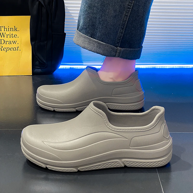 Unisex Einteilige EVA Vollständig Wasserdichte und Ölbeständige Slip-On Kochschuhe, Rutschfeste Dickbesohlte Multifunktionale Arbeitssandalen für Re – Detail 9