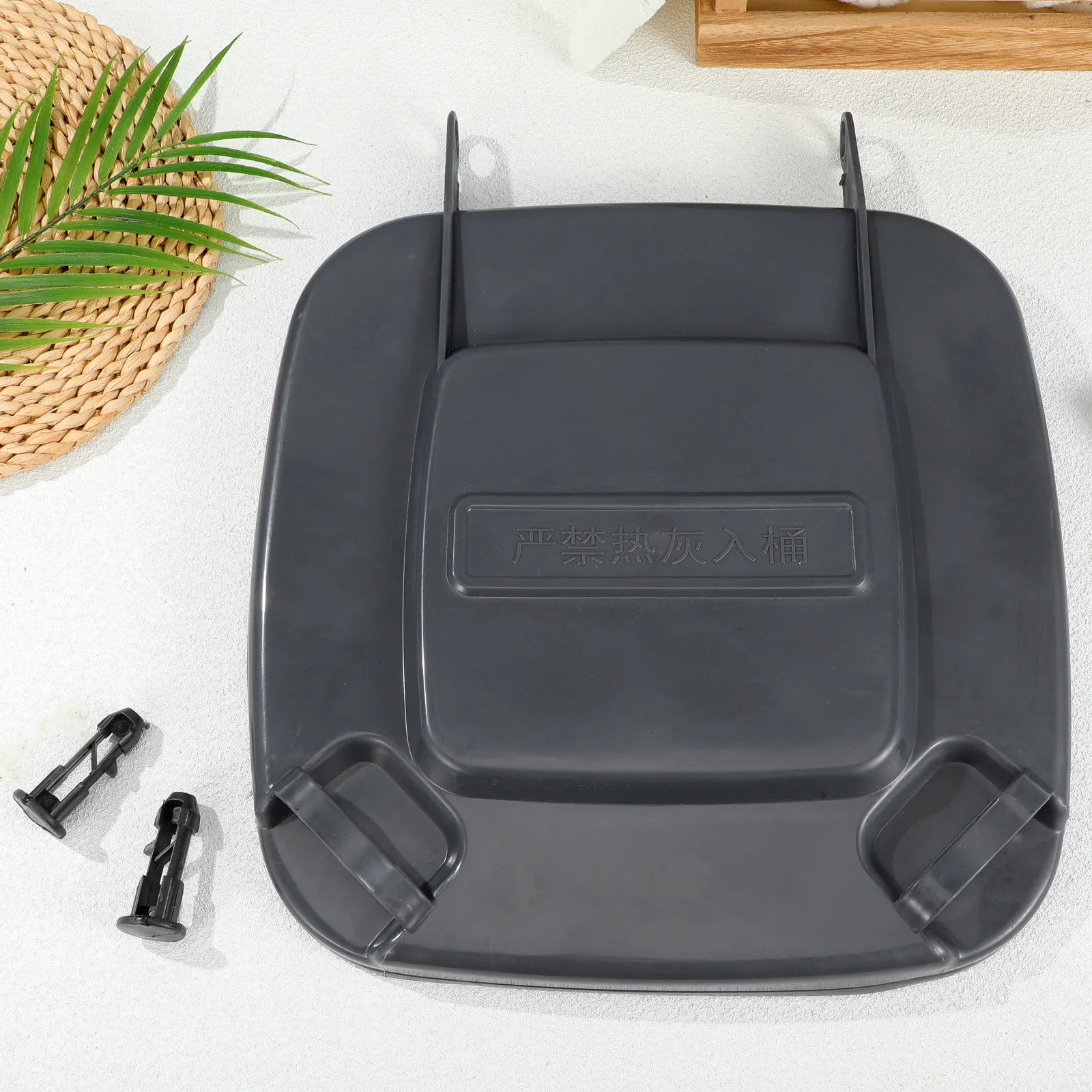 50L Plastic Trash Can Lid Replacement Garbage Bin Flip Lid Outdoor Garbage Bins Topper Bucket Cover Outdoor (Color Difference)