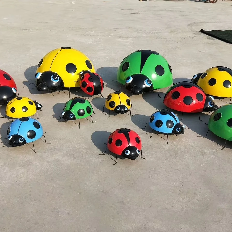 Patung Baja Tahan Karat, Patung Kepik Multiwarna, Dekorasi Lanskap Taman, Ukuran Dapat Disesuaikan