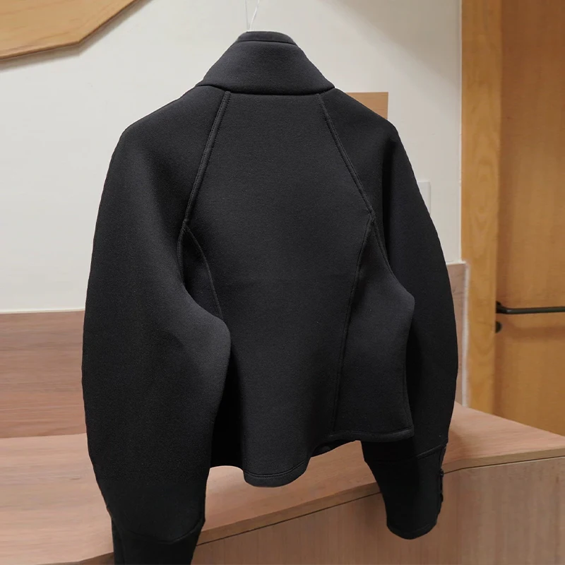 Schwarze Damen-Crop-Jacke mit Stehkragen, durchgehendem Reißverschluss, verstellbaren Manschetten und Reißverschluss, einfarbiger Mantel, 2026, lässig, für den Alltag, Herbst, Streetwear – Detail 2