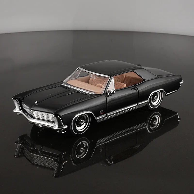 New Maisto 1:26 1965 Buick Riviera Gran Sport Alloy Miniature Diecast Model Buick Muscle Sports Car Toy Kid Christmas Gift