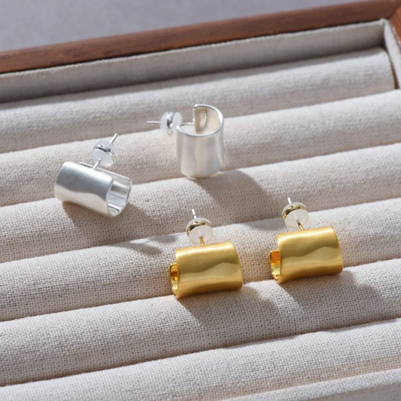 European and American Fashion Simple Brushed Curly 925 Silver Needle Earrings for Women Retro Commuting All-match Earrings