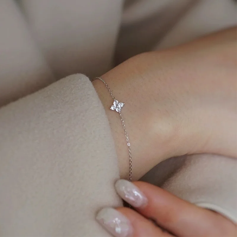 

Silver Color Bracelet for Women Girls 925 Sterling Silver Link Chian with Cubic Zirconia Cute Clover Charm Adjustable Jewellery