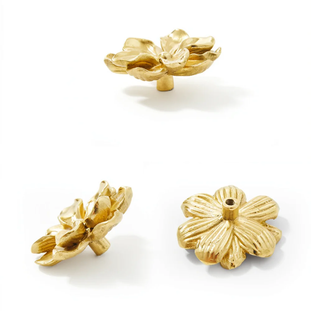 Nordic Minimalist Brass Flower Cabinet Knob Luxury Furniture Handle Modern Drawer Puller For Closet Dresser Decor